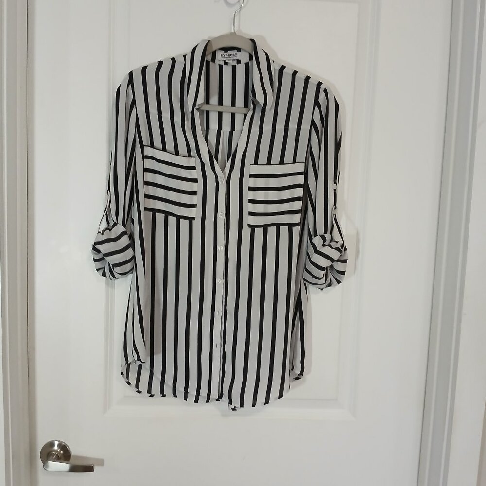 Express Portofino Shirt Women’s Medium Black White Stripe Button Front Blouse - Picture 2 of 8